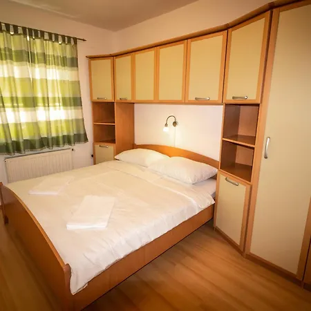 Gracia 1 Апартаменты Башка